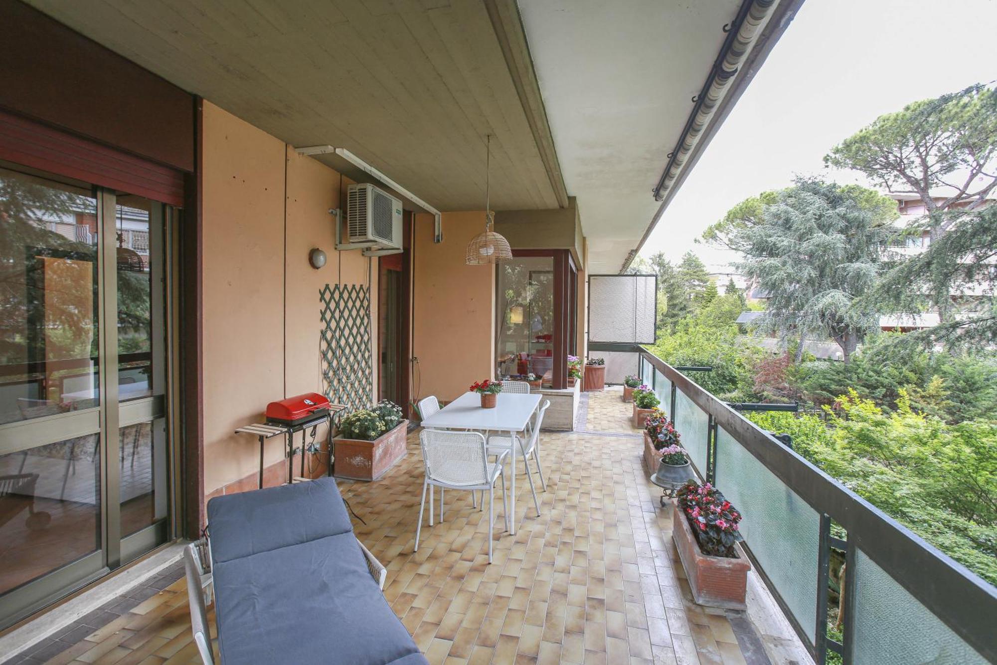 La Terrazza Nel Vicino Metro Cornelia * Rom